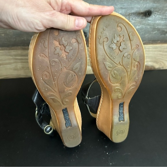 Born Womens Black Leather SlingBack Wedge Sandals Size 8 T-Strap Adjustable - Picture 9 of 12